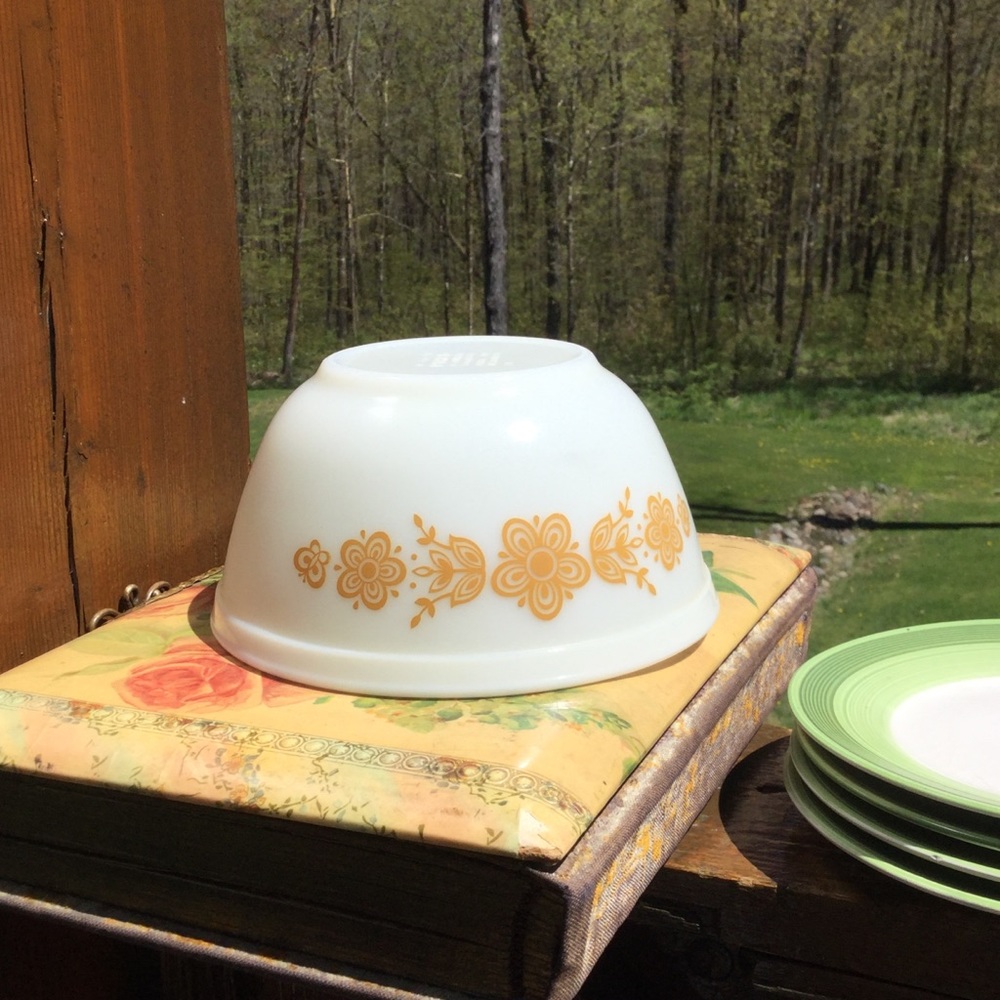 βοΈ Pyrex Bowl #402 1 1/2 Qt. VNC Gold Cinderella - Picture 2 of 15